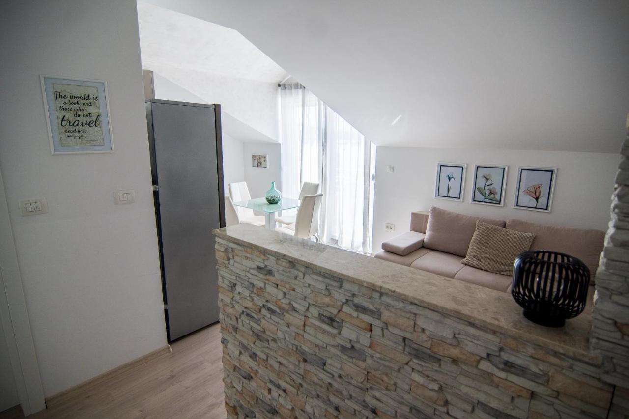 Apartments Up&Up Rogoznica  Bagian luar foto
