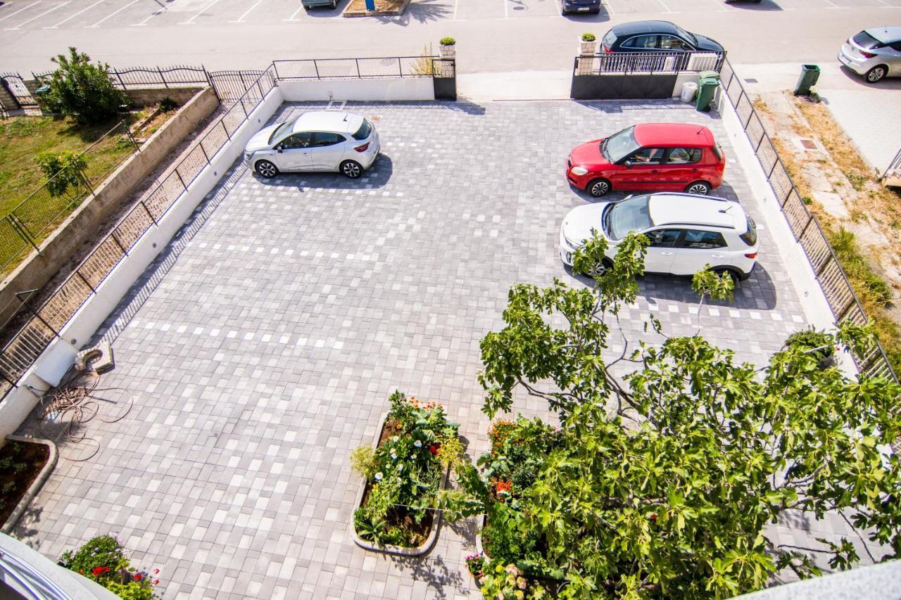 Apartments Up&Up Rogoznica  Bagian luar foto