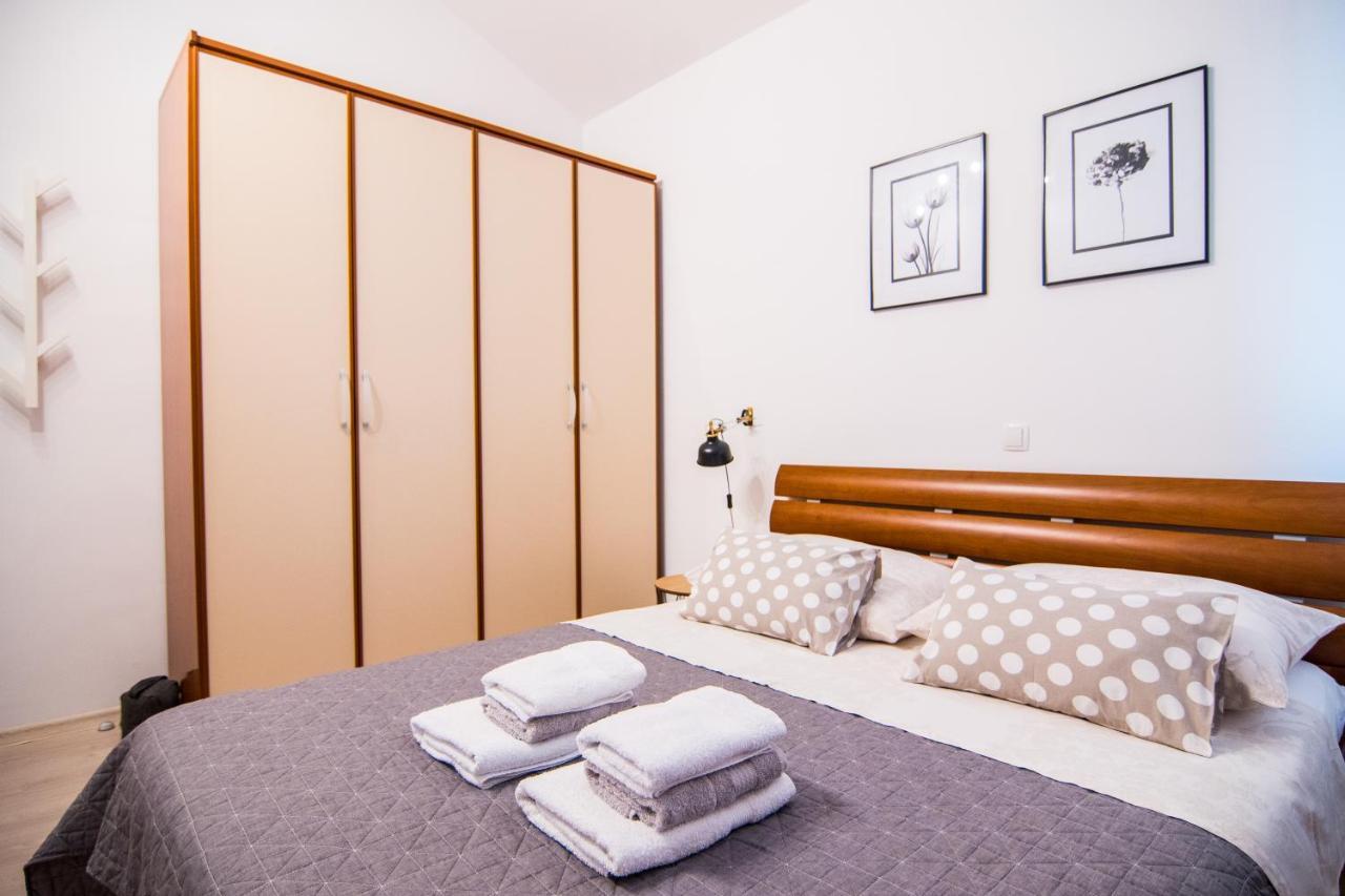 Apartments Up&Up Rogoznica  Bagian luar foto
