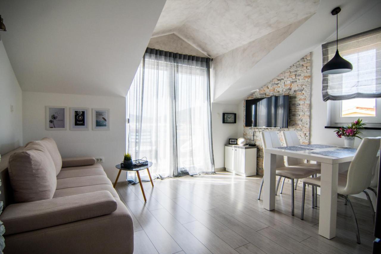 Apartments Up&Up Rogoznica  Bagian luar foto